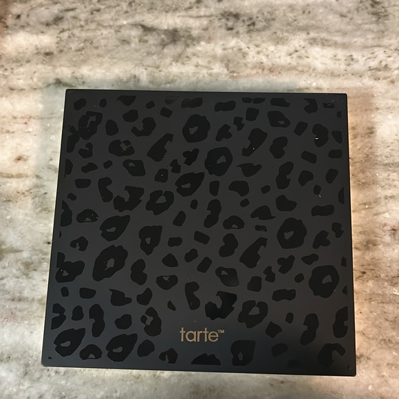 tarte man eater  Vanity Palette - Picture 4 of 6